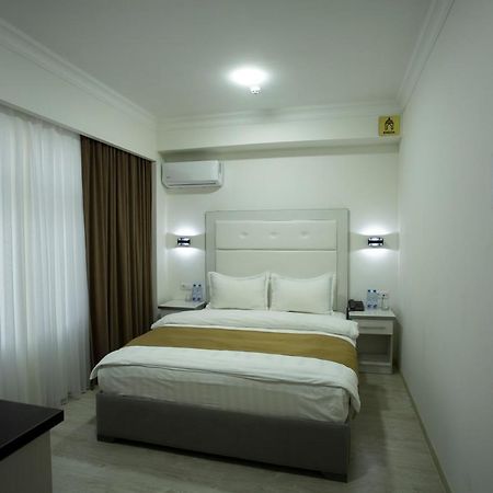 Viva Hotel Taskent Exterior foto